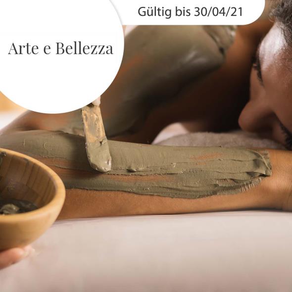 Massage mit Schlammpackungen