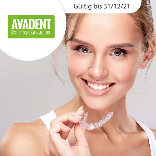 Gerade Zähne dank AVADENT-Aligner