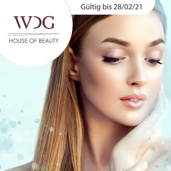 Gesichtsbehandlung mit Detox-Maske